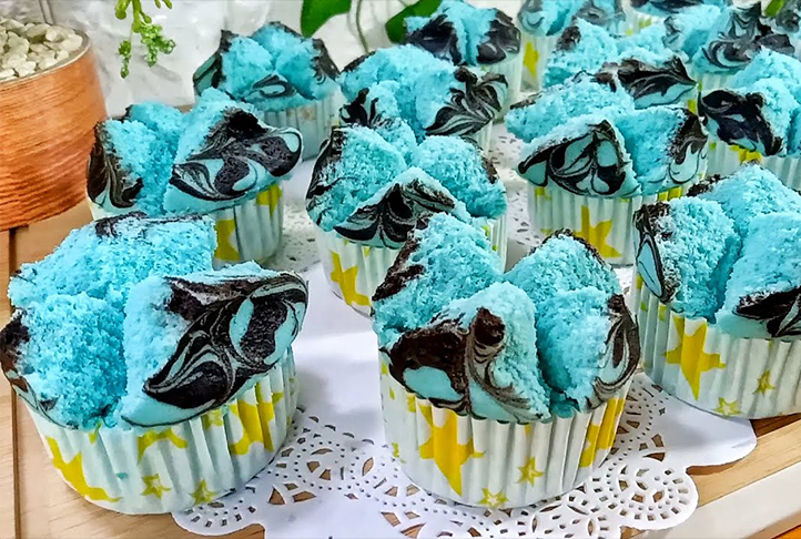 Resep bolu kukus mekar dengan bahan bunga telang./Youtube/ Share To You - Image