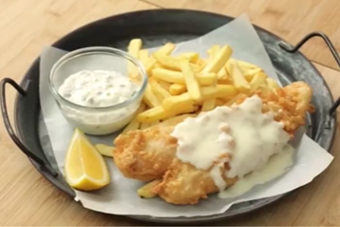 Tampilan resep fish and chips untuk bekal ala Devina Hermawan./Instgaram @devinahermawan - Image