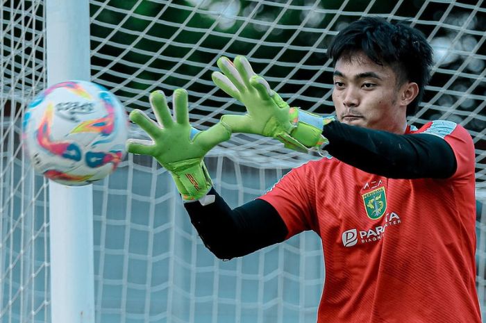 Konsistensi jadi salah satu poin penting yang harus dimiliki skuad Persebaya Surabaya di Liga 1 Indonesia 2024/2025 untuk mengakhiri musim dengan gelar juara. (Instagram/@officialpersebaya) - Image