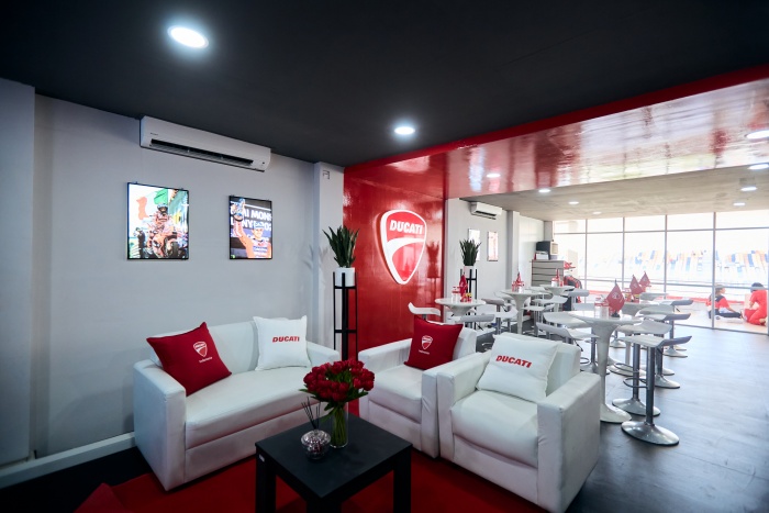 Kemewahan Ducati Indonesia VIP Royal Box di Mandalika GP 2024 untuk memanjakan para penggemar MotoGP dan Ducatisti. (Ducati Indonesia) - Image