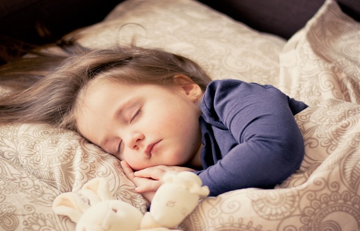 Ilustrasi tidur siang anak./Pixabay - Image