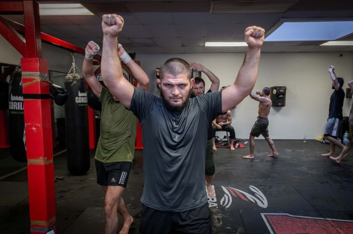 Khabib Nurmagomedov senang dengan peran barunya menciptakan juara-juara baru MMA baik di UFC maupun Bellator. (Instagram/@khabib_nurmagomedov) - Image