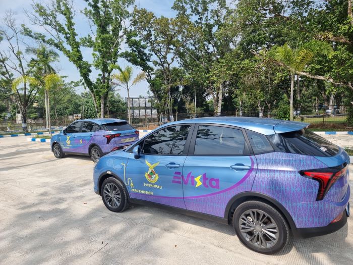 Mobil listrik Neta V dipakai armada taksi. (Istimewa) - Image