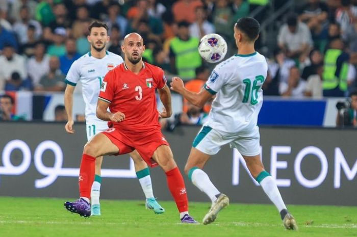 Bintang Persebaya Surabaya Mohammed Rashid catatkan rating tertinggi di skuad Palestina saat menghadapi Irak. (Instagram/@palestine.fa1) - Image