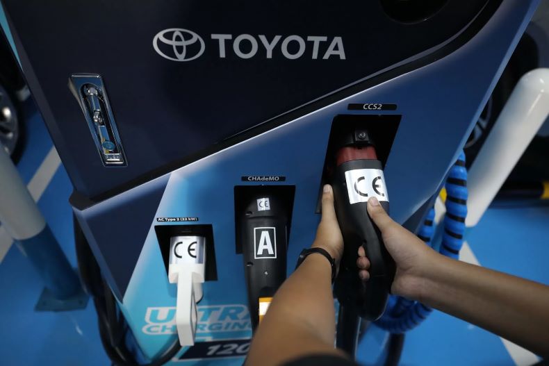 Fasilitas pengisian daya listrik Toyota. (Istimewa) - Image