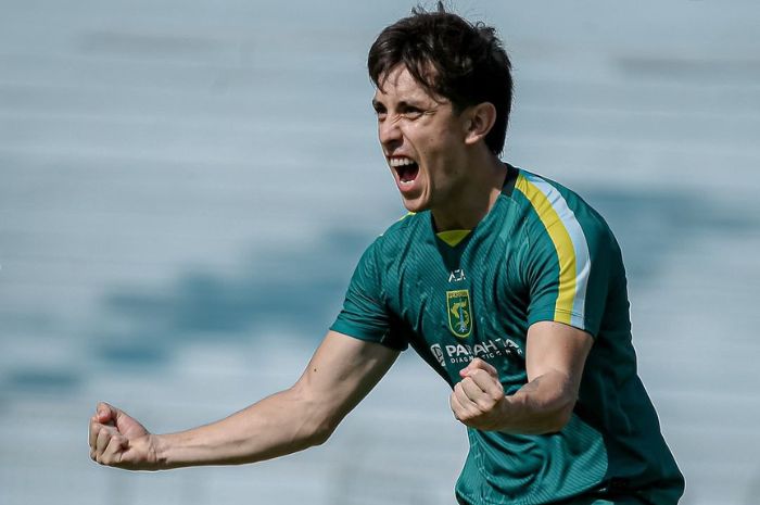 Persebaya Surabaya punya rekor unik jelang hadapi Persib Bandung, lebih produktif dalam urusan mencetak gol. (Instagram/@officialpersebaya) - Image