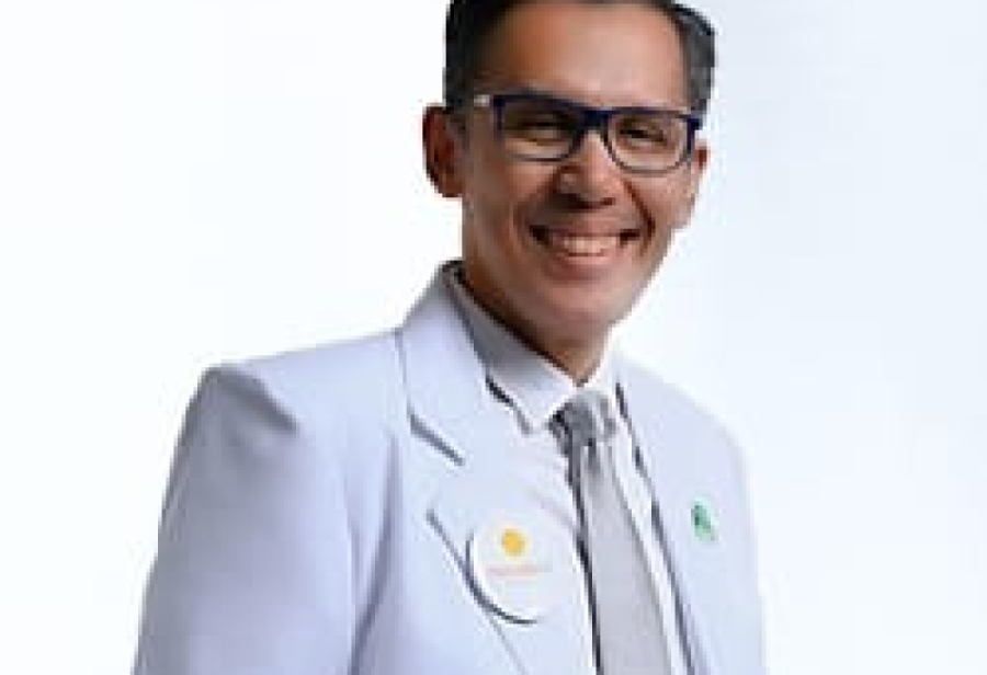 Dokter Kandungan RSU Bunda Jakarta, dr. Ivan Rizal Sini, MD, FRANZCOG, GDRM, MMIS, Sp.OG yang menangani kelahiran anak pertama Kaesang Pangarep dan Erina Gundono. (Dok RSU Bunda) - Image