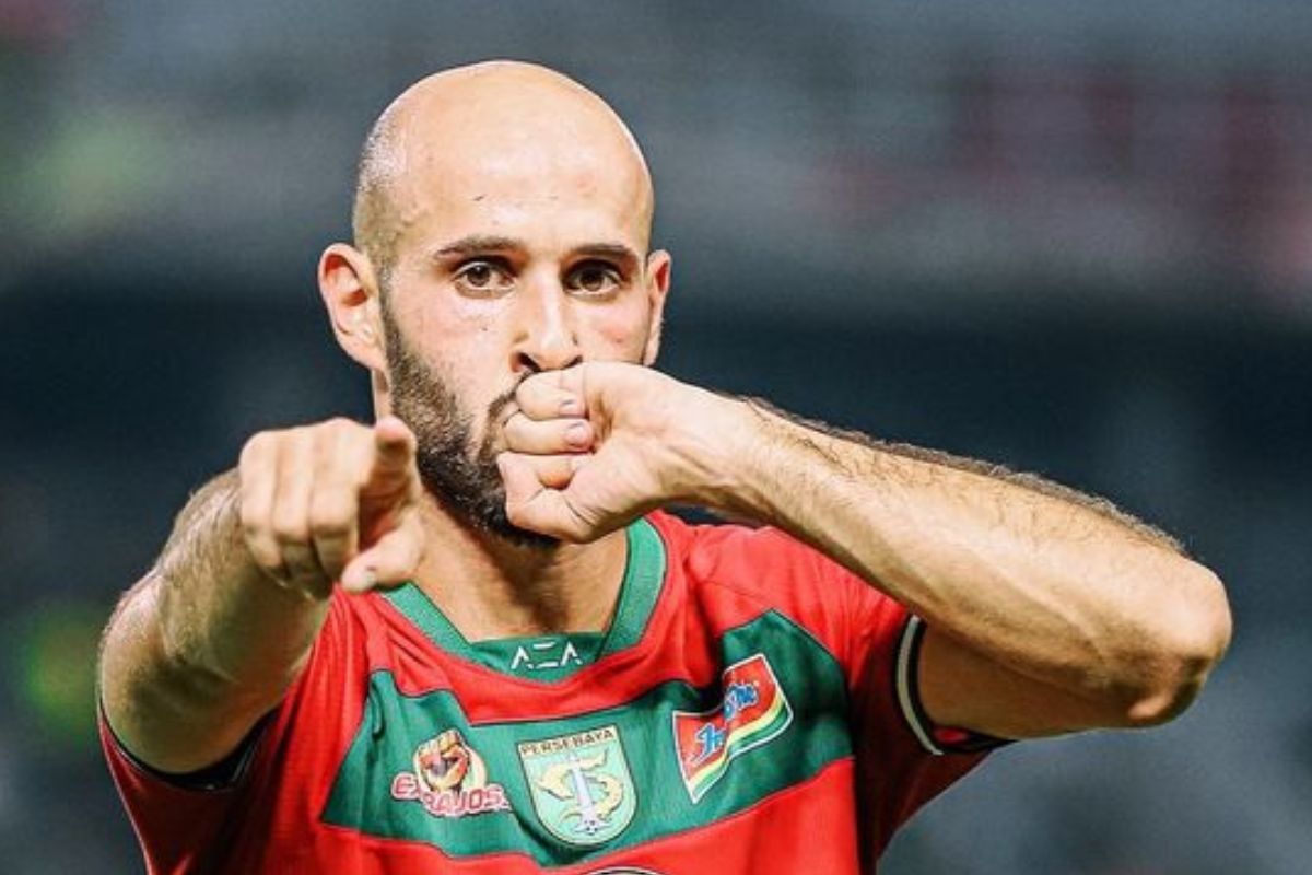 Mohammed Rashid siap berikan yang terbaik untuk Persebaya Surabaya meski menghadapi mantan timnya Persib Bandung. (Instagram/@moerashid95) - Image