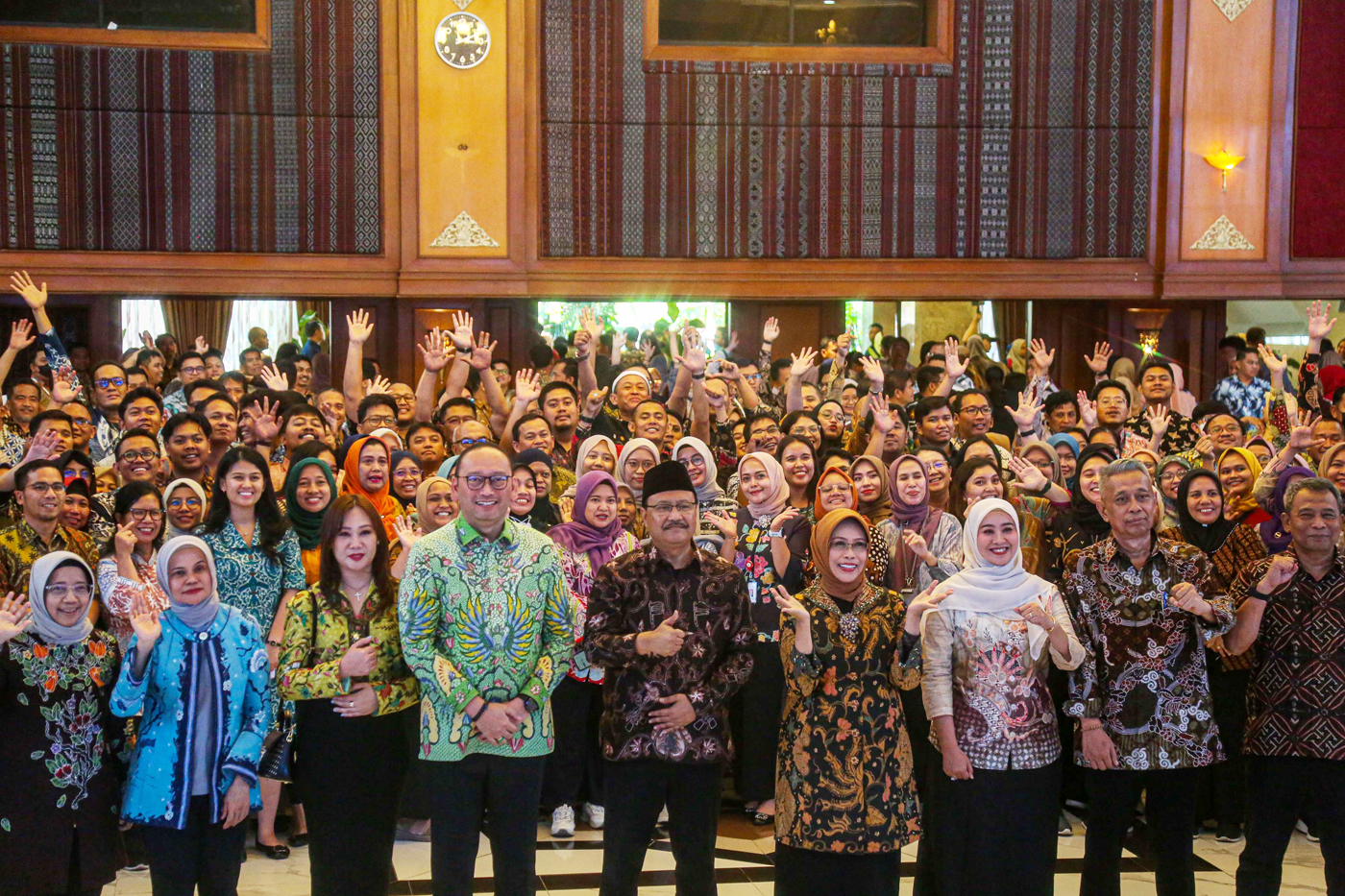 Menteri Sosial Saifullah Yusuf bersama Wakil Menteri Sosial Agus Jabo Priyono saat acara penyambutan