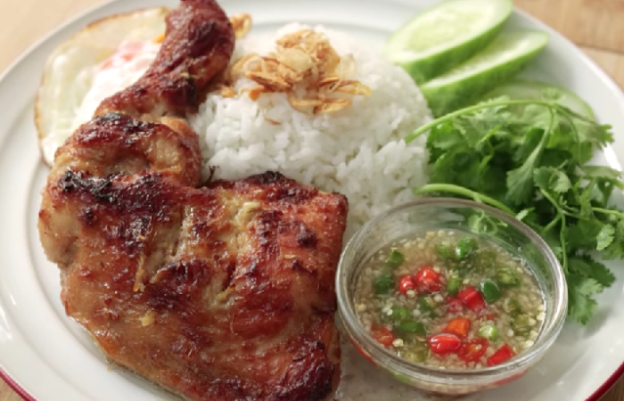 Resep Ayam Panggang Serai yang Enak dengan Bumbu Meresap. (YouTube Devina Hermawan) - Image