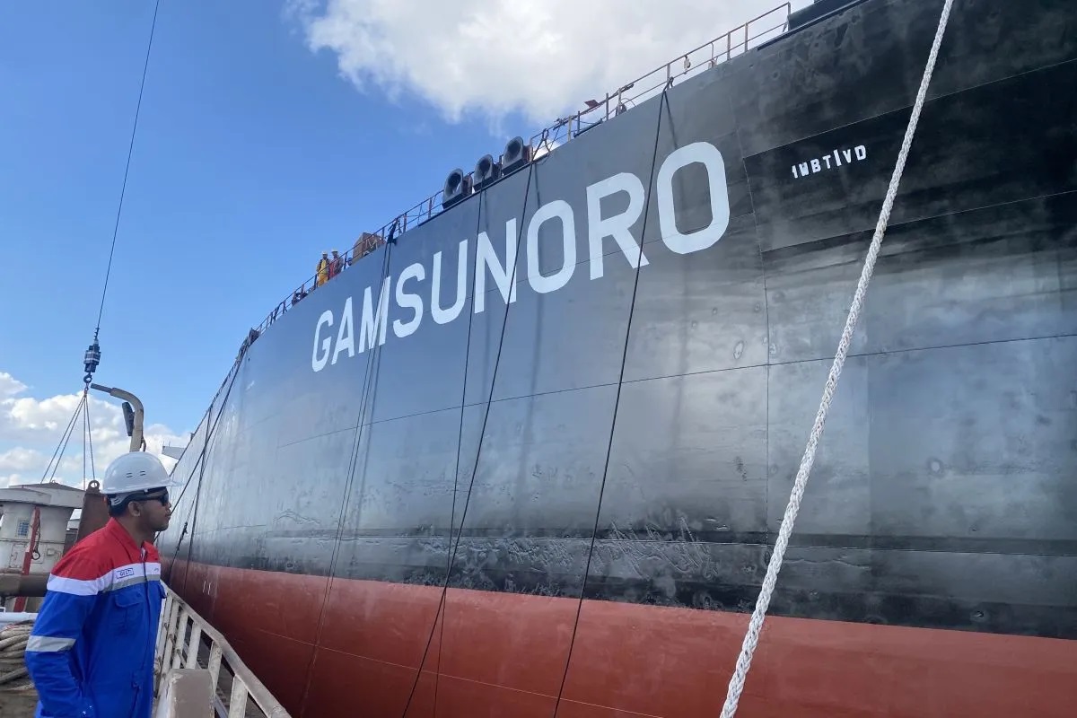 Kapal Gamsunoro milik PT Pertamina International Shipping (PIS). (ANTARA) - Image