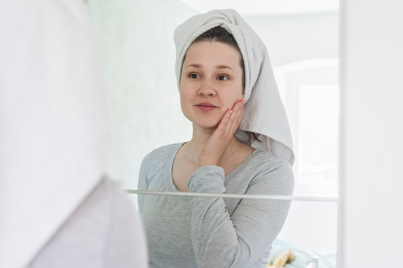 Simak, 10 kebiasaan membuat wajah awet muda (Freepik) - Image