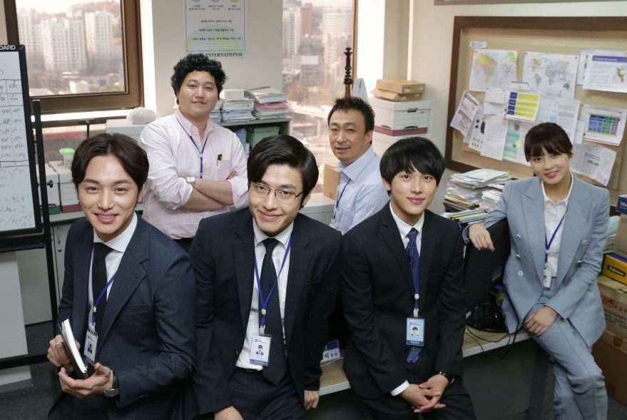 Drama Korea Misaeng: Incomplete Life. (mydramalist.com) - Image