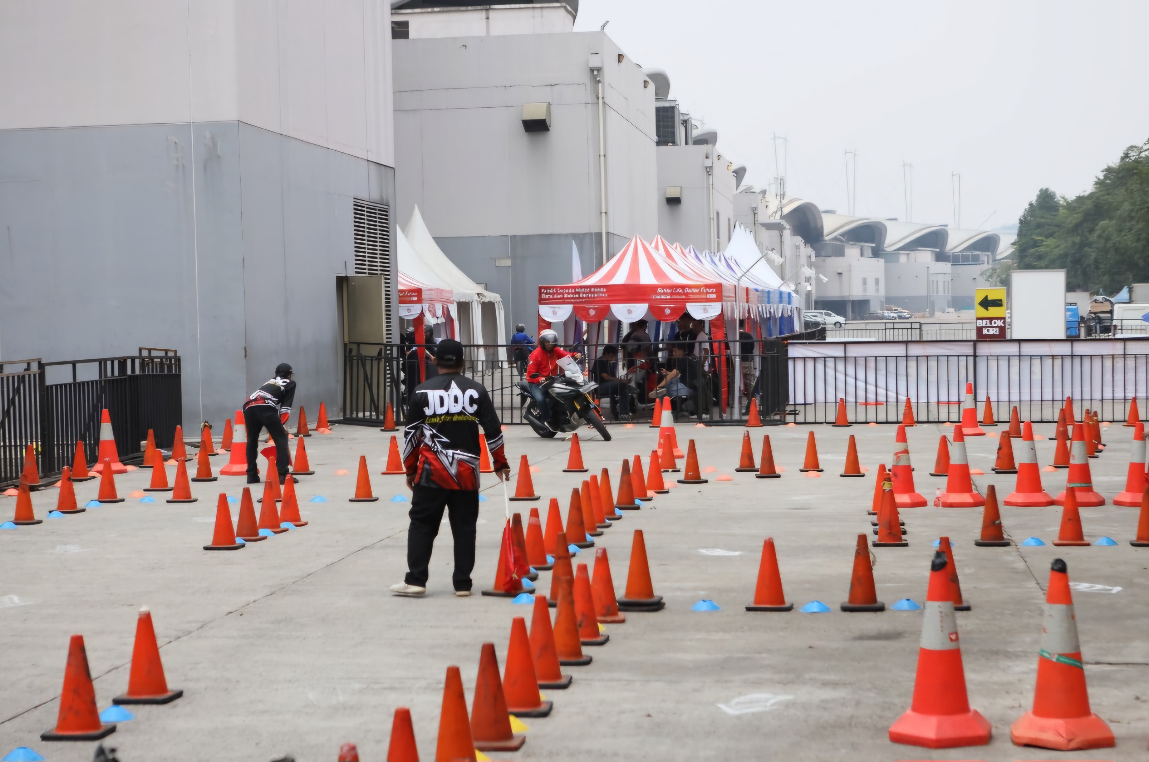 Arena test ride motor baru di Imos 2024 di ICE BSD City Tangerang. (Istimewa) - Image