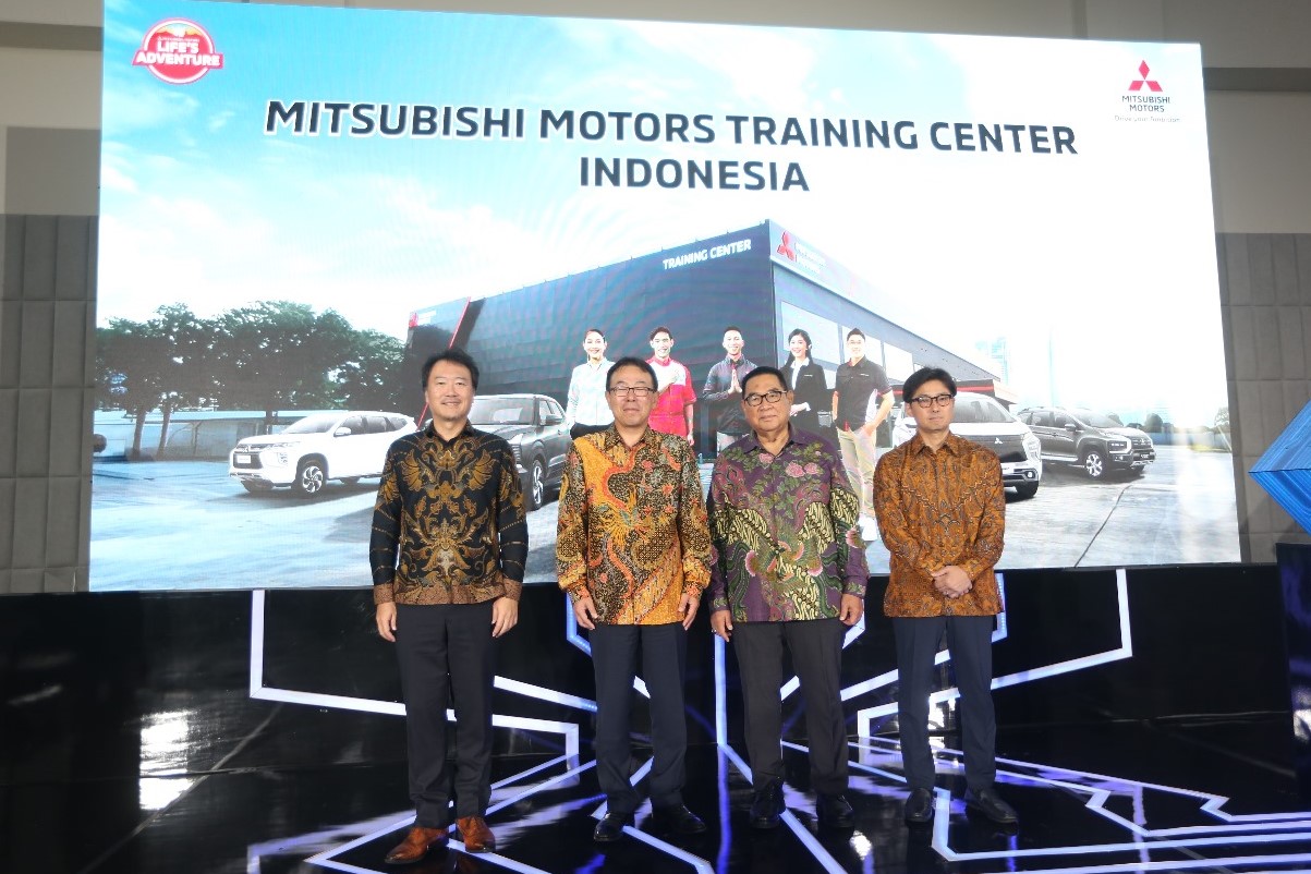 Acara peresmian Grand Opening Mitsubishi Motors Training Center di Cibitung, Bekasi, Rabu (30/10), dihadiri petinggi Mitsubishi Motors. (Istimewa) - Image