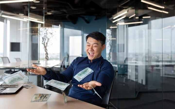 ilustrasi seseorang yang mencapai financial freedom/ Sumber foto: Freepik - Image