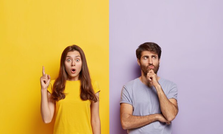 Ilustrasi orang lagi berpikir bersama (Freepik) - Image
