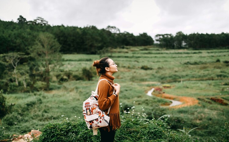 Ilustrasi orang yang mengikhlaskan diri./AnthonyTran./Unsplash.com - Image