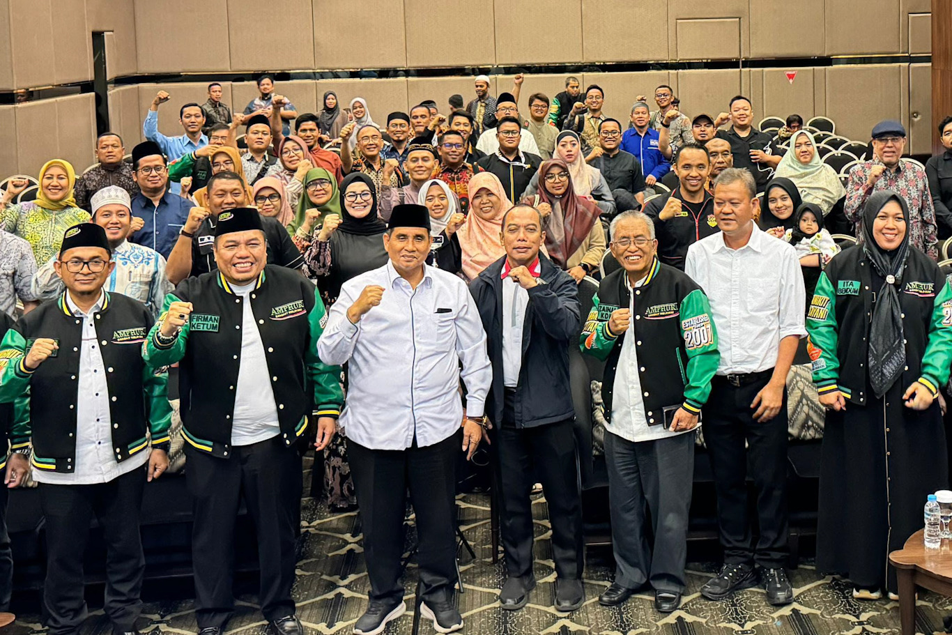 Dialog Interaktif dan Rapat Anggota Asosiasi Muslim Penyelenggara Haji & Umrah Republik Indonesia (AMPHURI), Selasa (5/11). (AMPHURI) - Image