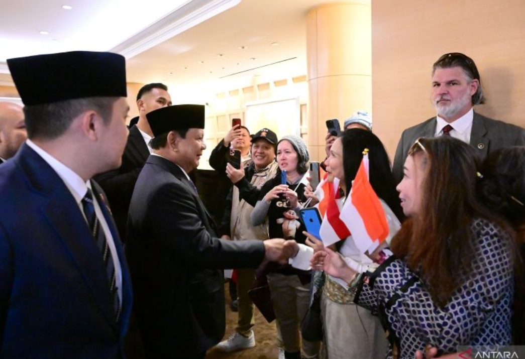 Presiden Prabowo Subianto saat tiba di hotal tempat bermalam di Washington DC, Amerika Serikat, Minggu (10/11/2024). (ANTARA/Biro Pers Sekretariat Presiden) - Image