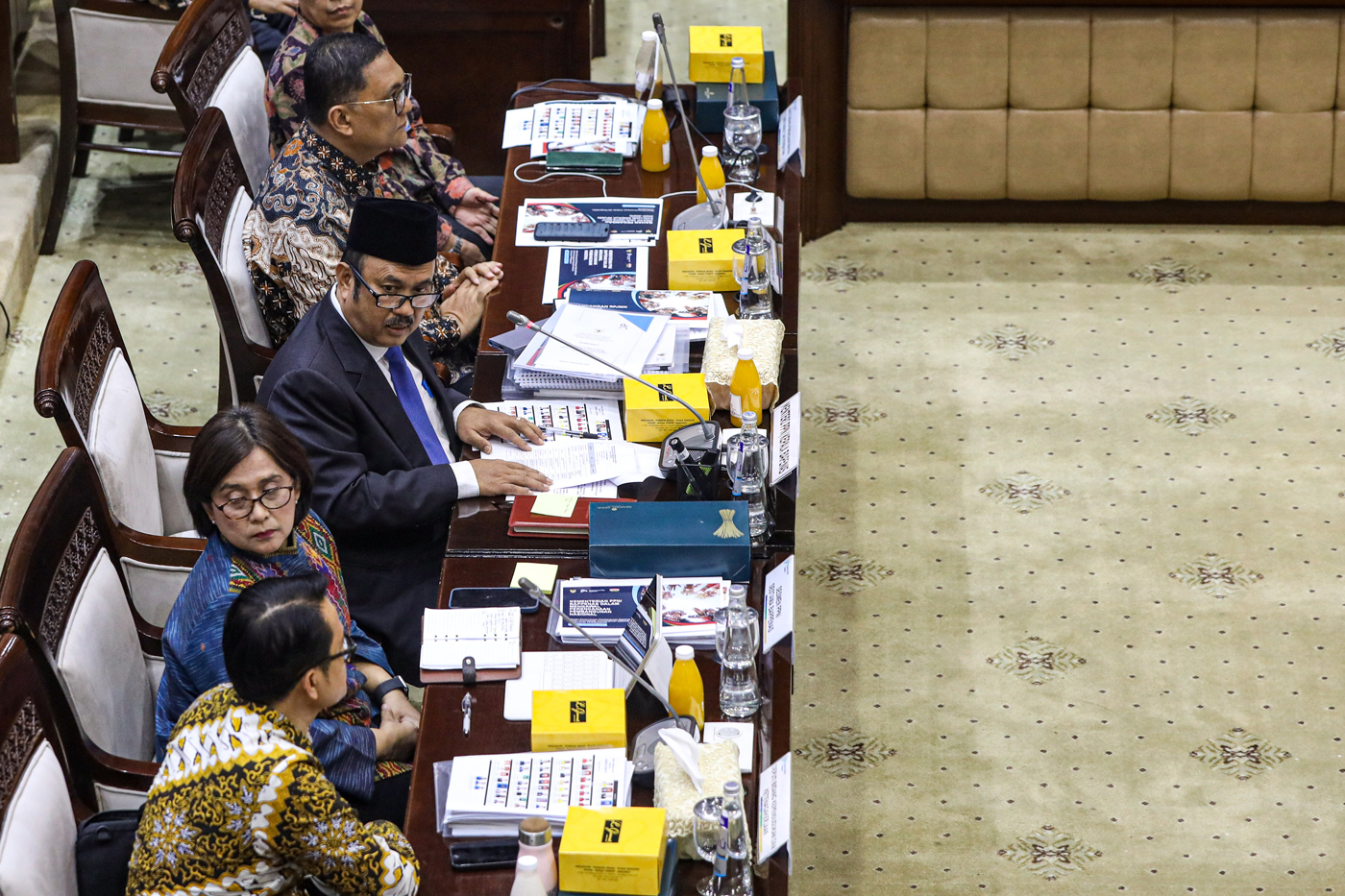 Ilustrasi rapat kerja pemerintah bersama dengan Komisi XI DPR RI di Gedung Parlemen Senayan, Jakarta. (Salman Toyibi/Jawa Pos) - Image