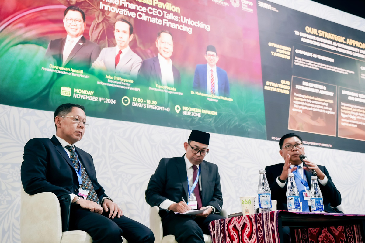 Dirut Bank Mandiri, Darmawan Junaidi berbicara di Conference of the Parties (COP) ke-29 di Baku, Azerbaijan bertajuk “CEO Climate Talks: Unlocking Innovative Climate Financing" di Paviliun Indonesia. - Image