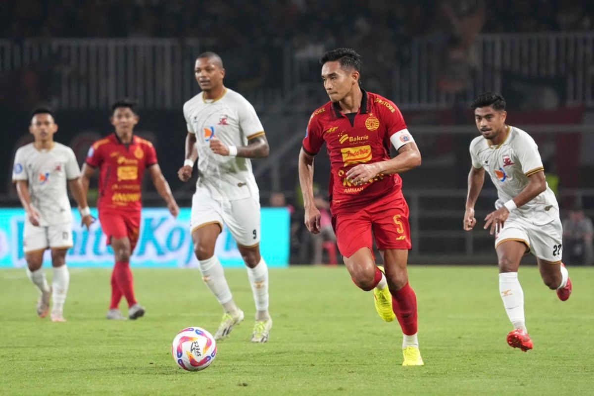 Rizky Ridho (kanan) mengaku keberhasilan Persija Jakarta sejauh ini berkat kekompakan tim. (Media Persija) - Image