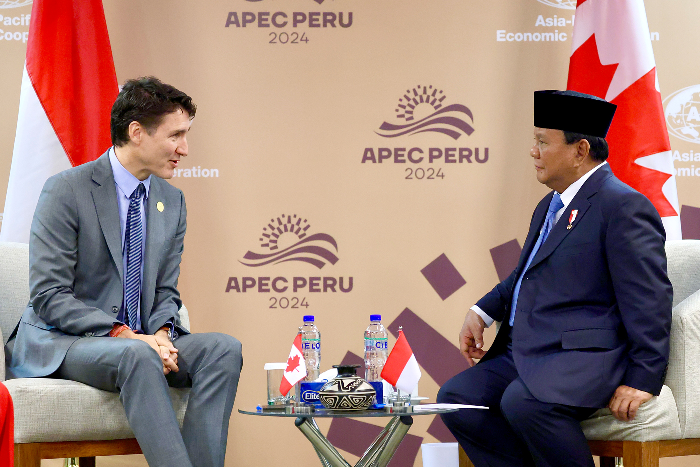 Presiden RI Prabowo Subianto saat bertemu Perdana Menteri Kanada Justin Trudeau di Peru, Jumat (15/11/2024) waktu setempat. (Rian/ Biro Pers Sekretariat Presiden) - Image