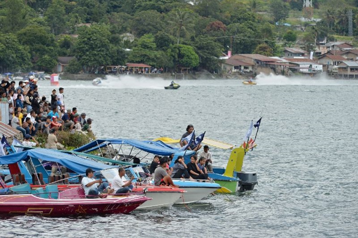 kejuaraan Aquabike World Championship 2024 yang dilaksanakan di Kawasan Danau Toba 13-17 November 2024. (ANTARA) - Image