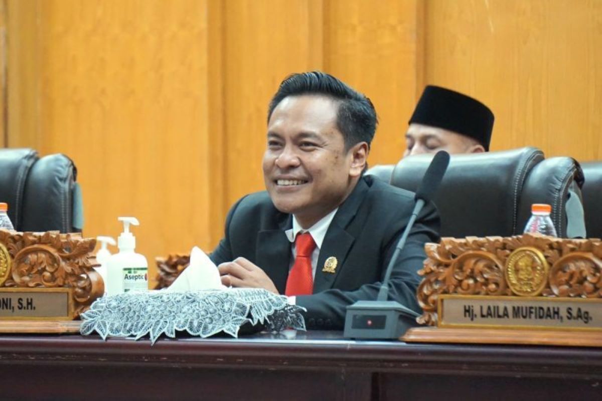 Wakil Ketua DPRD Surabaya Arif Fathoni. (Tim Fathoni/Antara) - Image