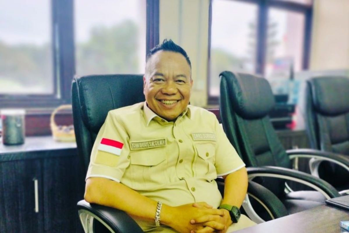 Ketua Komisi A DPRD Kota Surabaya Yona Bagus Widyatmoko. (Indra Setiawan/Antara) - Image