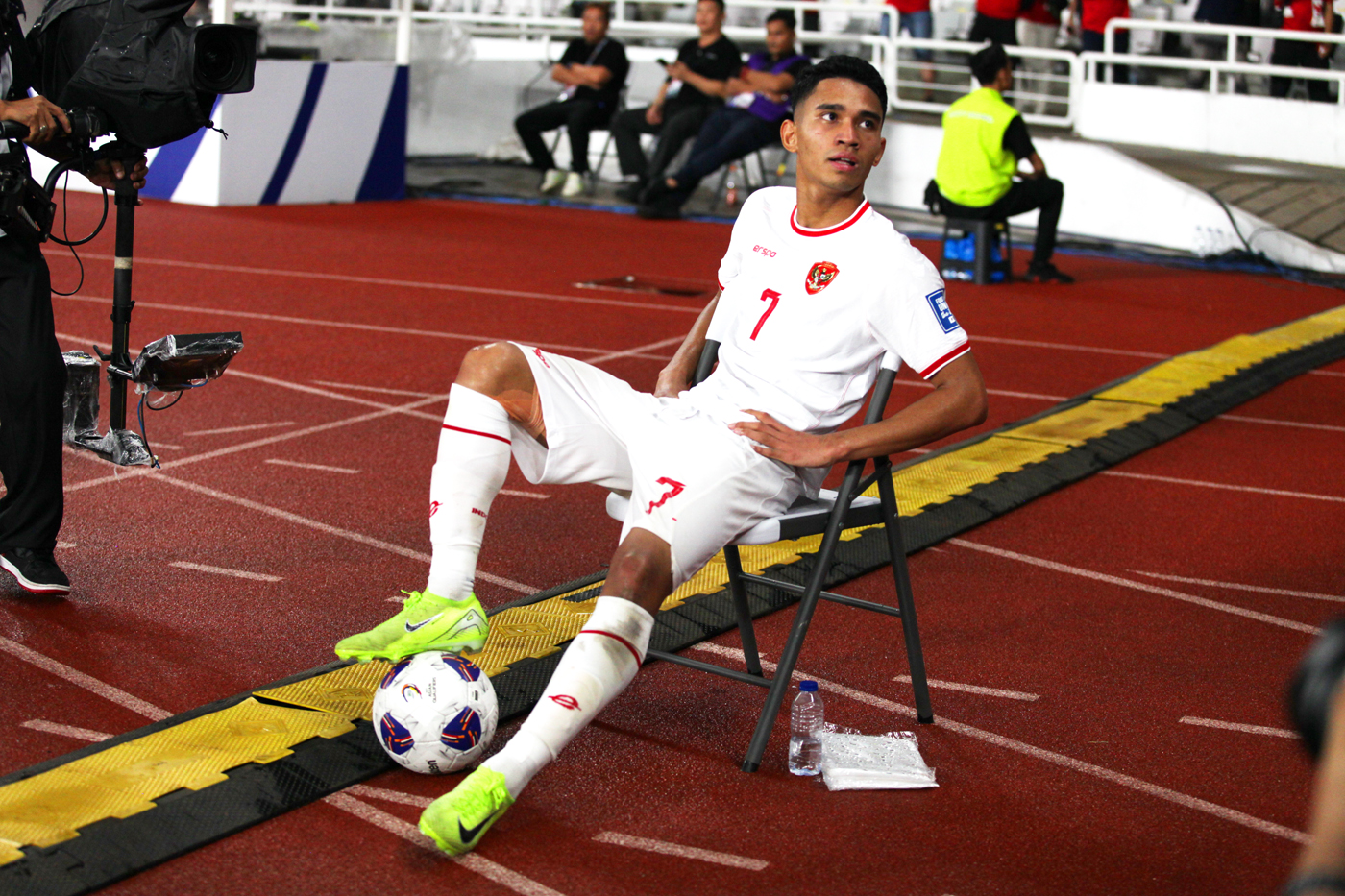 Selebrasi Pesepak bola Timnas Indonesia Marselino Ferdinan usai membobol membobol gawang Timnas Arab Saudi pada pertandingan Grup C putaran ketiga Kualifikasi Piala Dunia 2026 Zona Asia di Stadion Utama Gelora Bung Karno, Senayan, Jakarta, Selasa (19/11/2 - Image