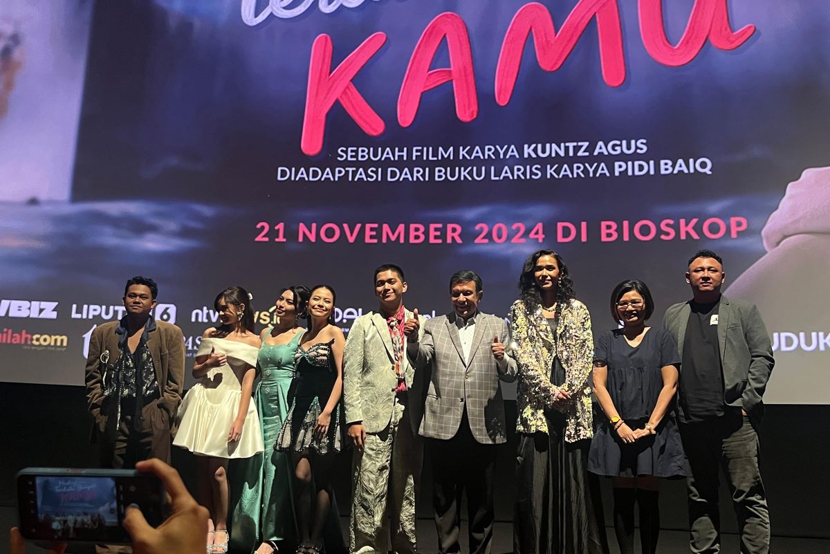 Pendukung film Hidup Ini Terlalu Banyak Kamu. (Istimewa) - Image
