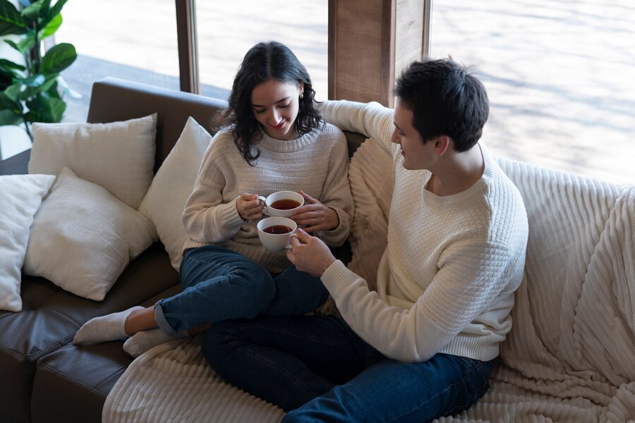 Cara orang introvert menunjukkan kasih sayang/freepik - Image