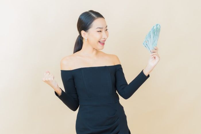 Ilustrasi 7 shio yang dipercaya akan mendapatkan keberuntungan yang besar dalam bidang keuangan dan karir./Freepik. - Image