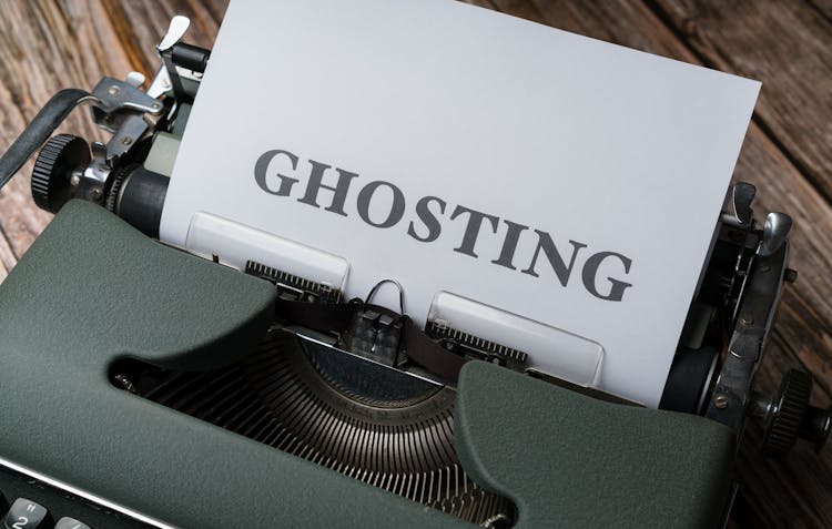 Ilustrasi Ghosting. (pexels.com). - Image