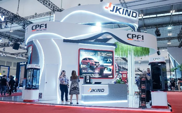Produk kaca film untuk mobil juga bisa didapatkan di ajang GJAW 2024. - Image