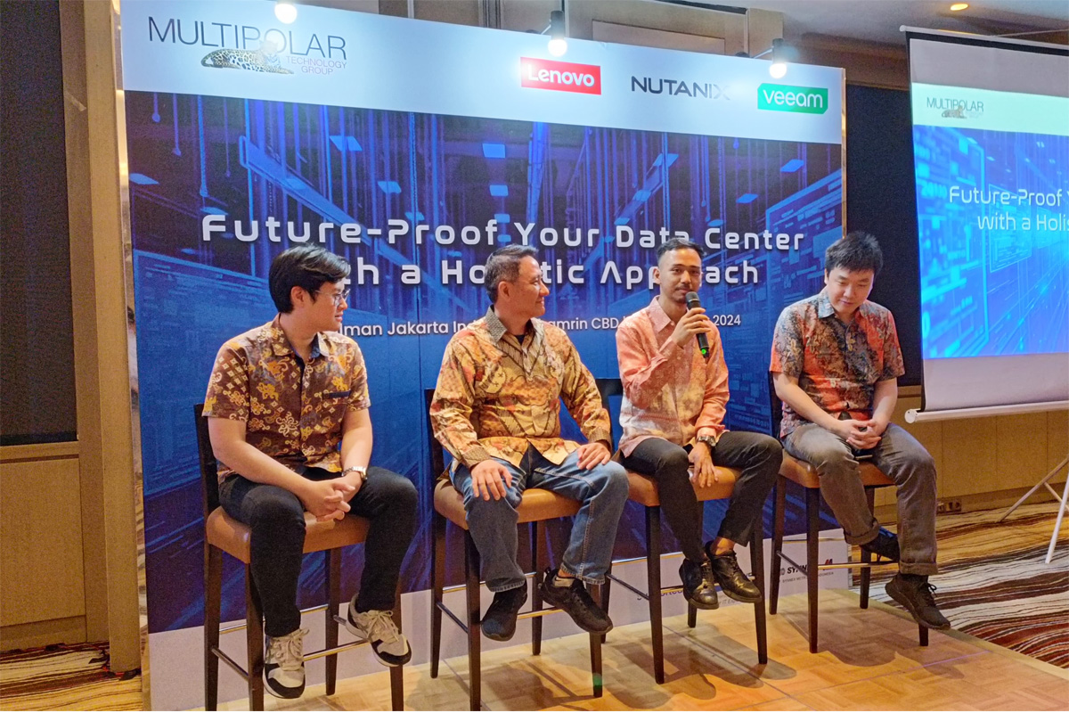 Para pembicara seminar Future-Proof Your Data Center with a Holistic Approach yang diselenggarakan oleh Multipolar Technology di Pullman Jakarta Thamrin. (Istimewa) - Image
