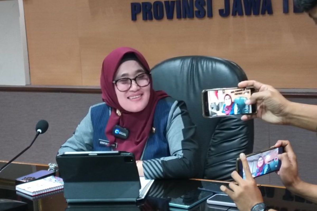 Kepala Dinas Pendidikan dan Kebudayaan Jawa Tengah Uswatun Hasanah. (Zuhdiar Laeis/Antara) - Image