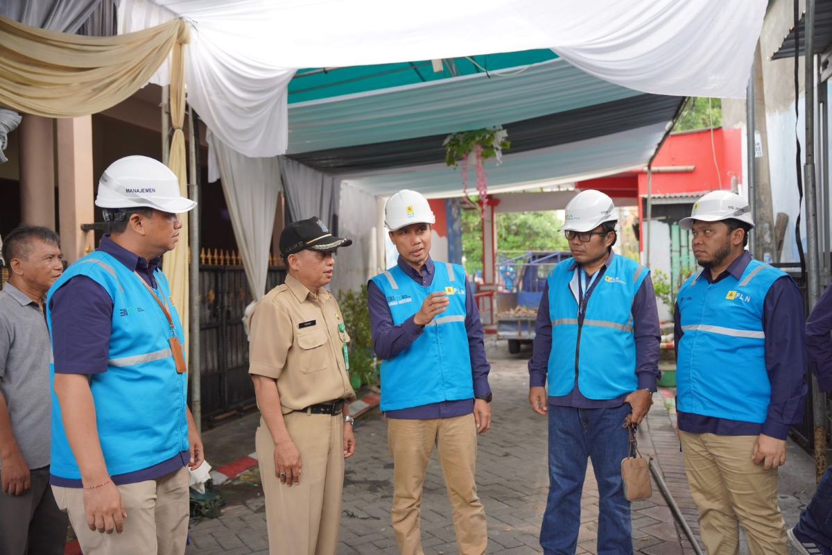 PLN UID Jatim menyiagakan 4.367 Personel untuk Inspeksi Kelistrikan saat Pilkada 2024. (Humas PLN UID Jatim) - Image