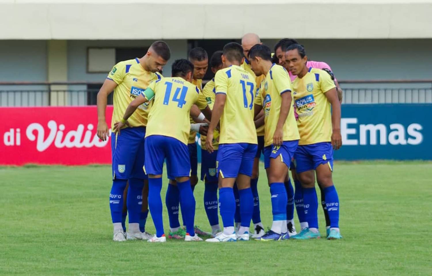 Gresik United FC dan Persija U-20 terkena sanksi Komdis PSSI karena melakukan pelanggaran dalam pertandingan di Liga 2 dan EPA U-20 pada 10 November lalu. (Instagram Gresik United FC) - Image