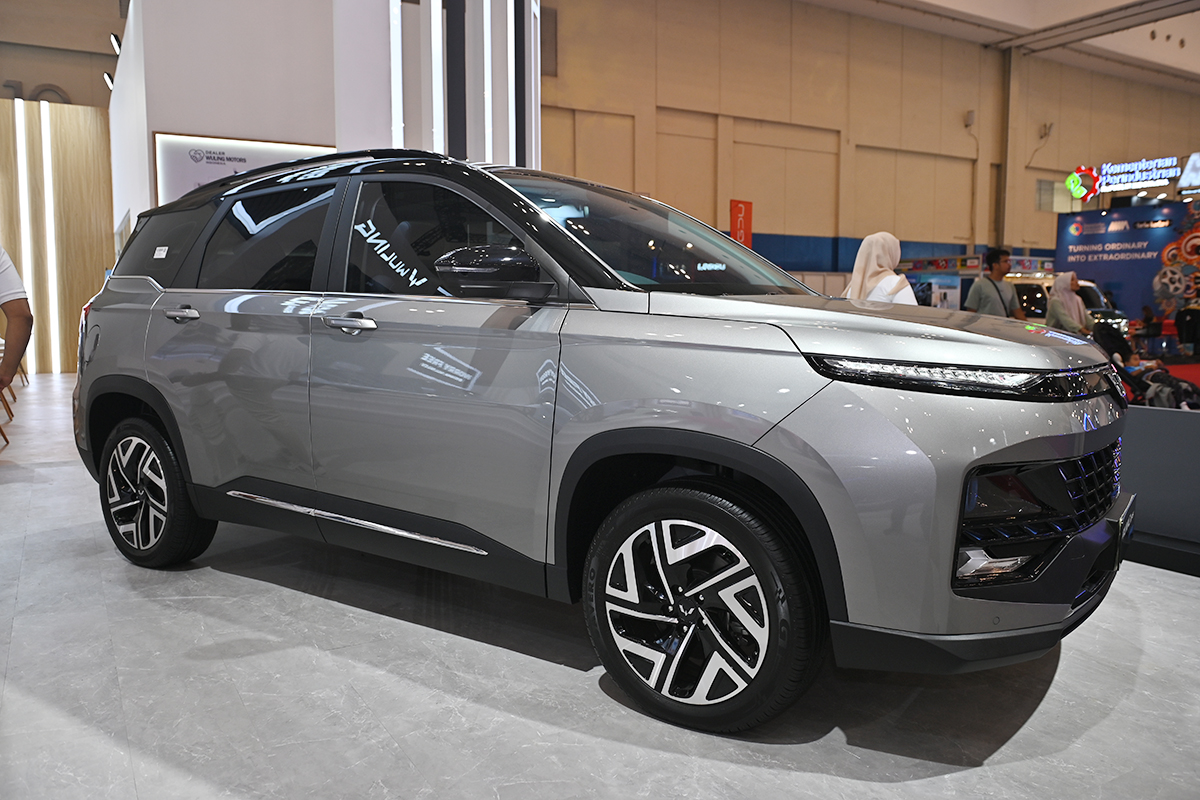 Wuling Almaz RS Hybrid. (Istimewa) - Image