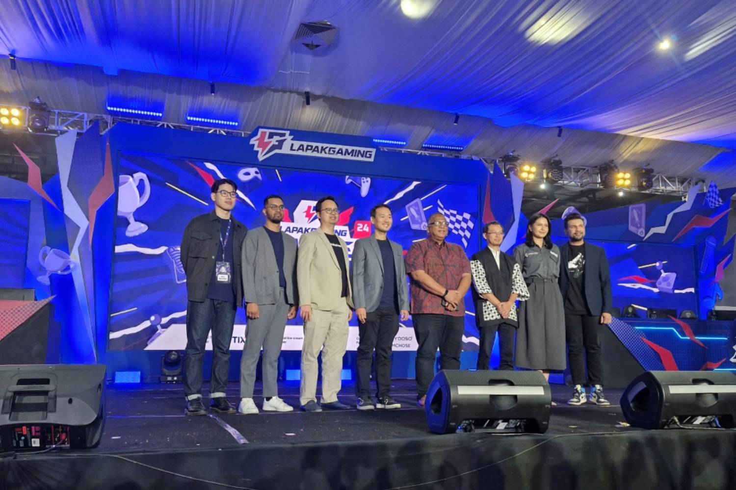 Jumpa pers Lapakgaming Battle Arena yang nggak cuma menghadirkan turnamen, tapi juga ekosistem gaming lainnya. (RianAlfianto/JawaPos.com) - Image