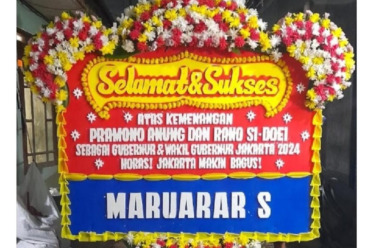 Karangan bunga yang disebut dari Menteri Perumahan dan Kawasan Permukiman (PKP) Maruarar Sirait untuk Pramono-Rano Karno. (ist) - Image