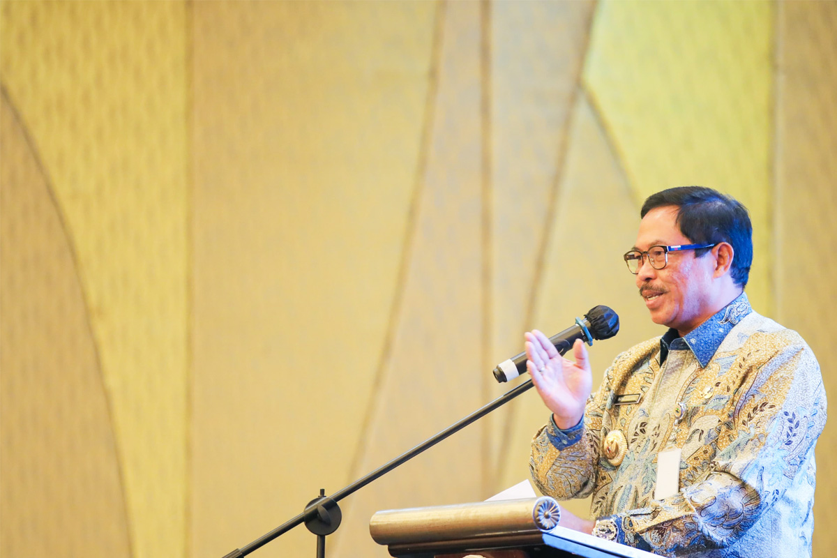 Pj Gubernur Jawa Tengah, Nana Sudjana menyampaikan terima kasih atas apresiasi yang diberikan Ombudsman Jateng. (Istimewa) - Image