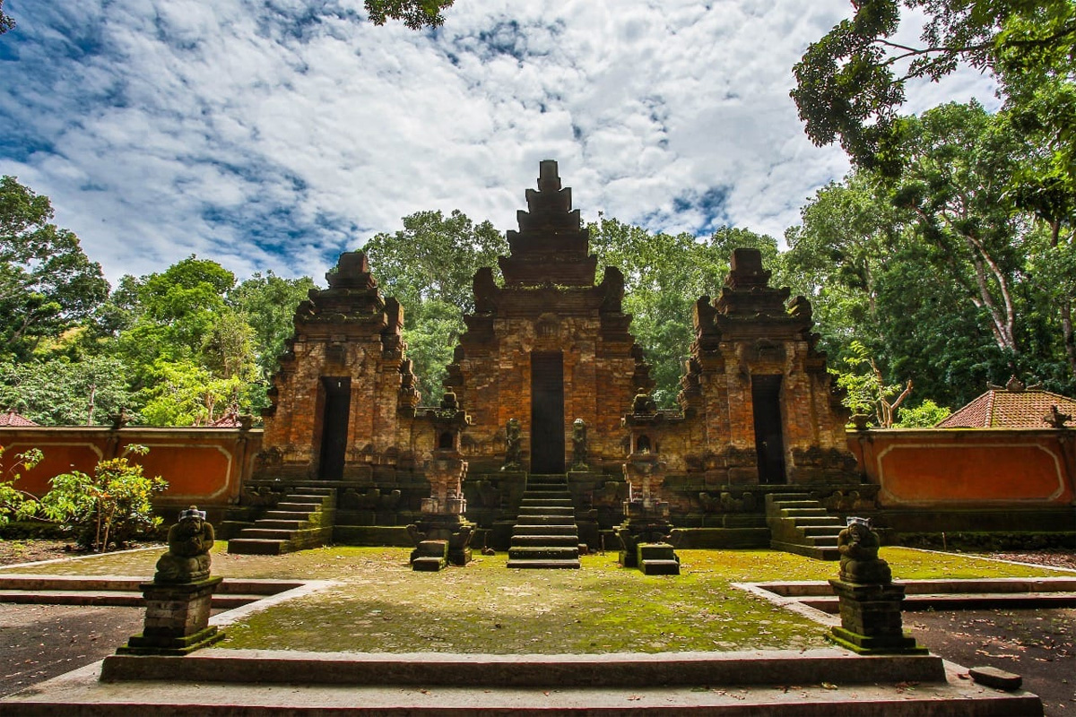 Pura Luhur Giri Salaka di Kabupaten Banyuwangi - Image