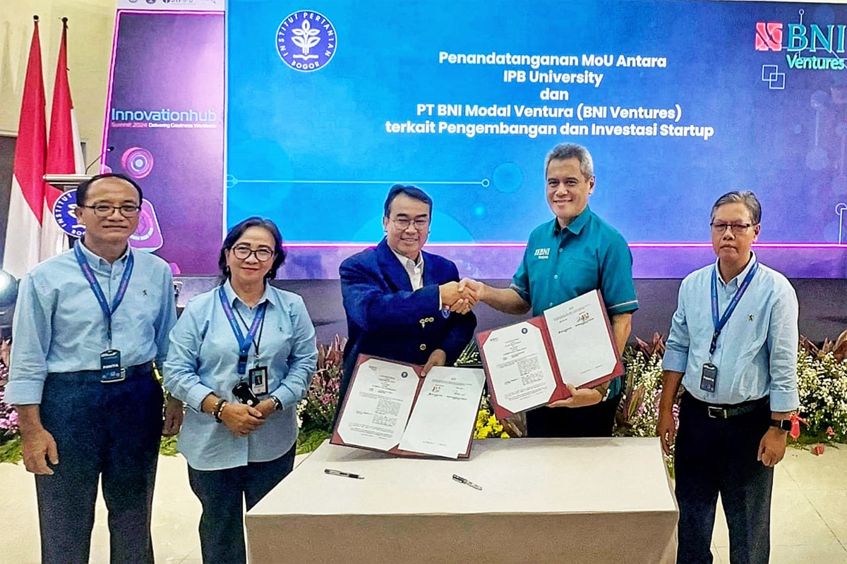 Penandatanganan kerjasama BNI Ventures dengan Institut Pertanian Bogor (IPB) dalam mengembangkan ekosistem startup di Kampus IPB Bogor. (Istimewa) - Image