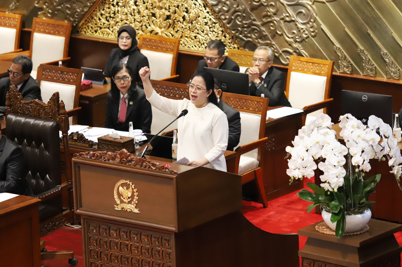 Pidato Ketua DPR Puan Maharani saat memimpin Rapat Paripurna DPR Ke-9 Masa Persidangan I Tahun Sidang 2024-2025 di Kompleks Parlemen, Senayan, Jakarta, Kamis (05/12/2024). (Dery Ridwansah/ JawaPos.com) - Image