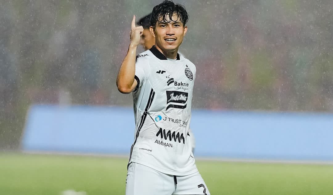 Winger Persija Jakarta, Ryo Matsumura melakukan selebrasi usai mencetak gol ke gawang Semen Padang. (Dok: Persija) - Image