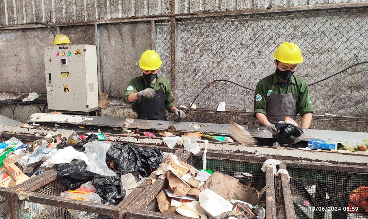 Taman Safari Indonesia mengembangkan Integrated Waste Management (IWM) yang merupakan fasilitas pengolahan sampah ramah lingkungan yang bekerja sama dengan Greenprosa/(Foto: Dok.Istimewa). - Image